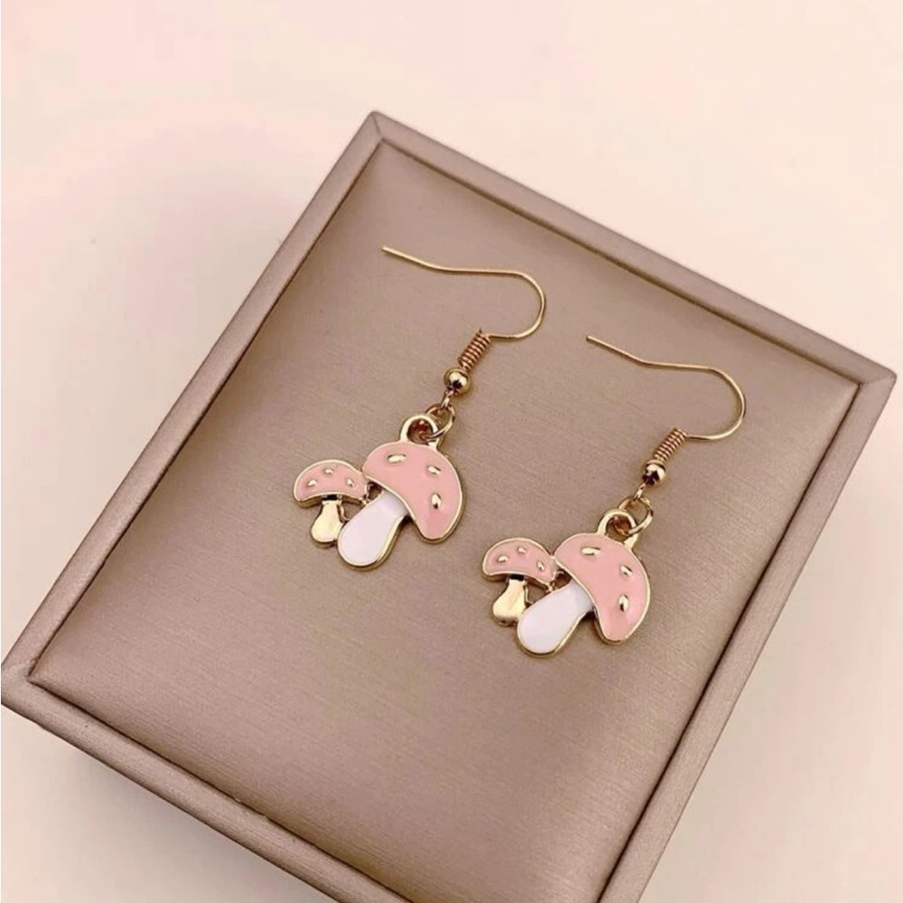 🛍️2/$20🍄Adorable Pink Mushroom Dangle Earrings, New